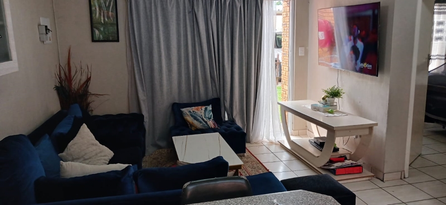 2 Bedroom Property for Sale in Rosettenville Gauteng