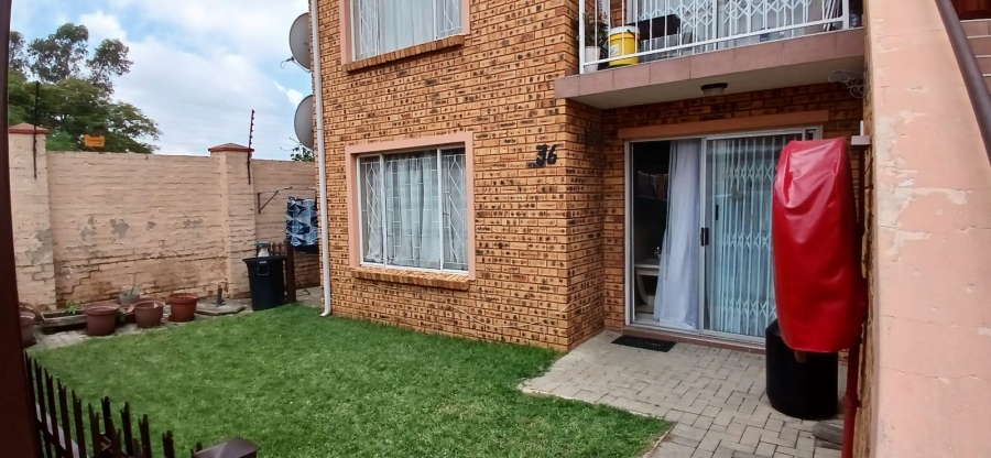 2 Bedroom Property for Sale in Rosettenville Gauteng