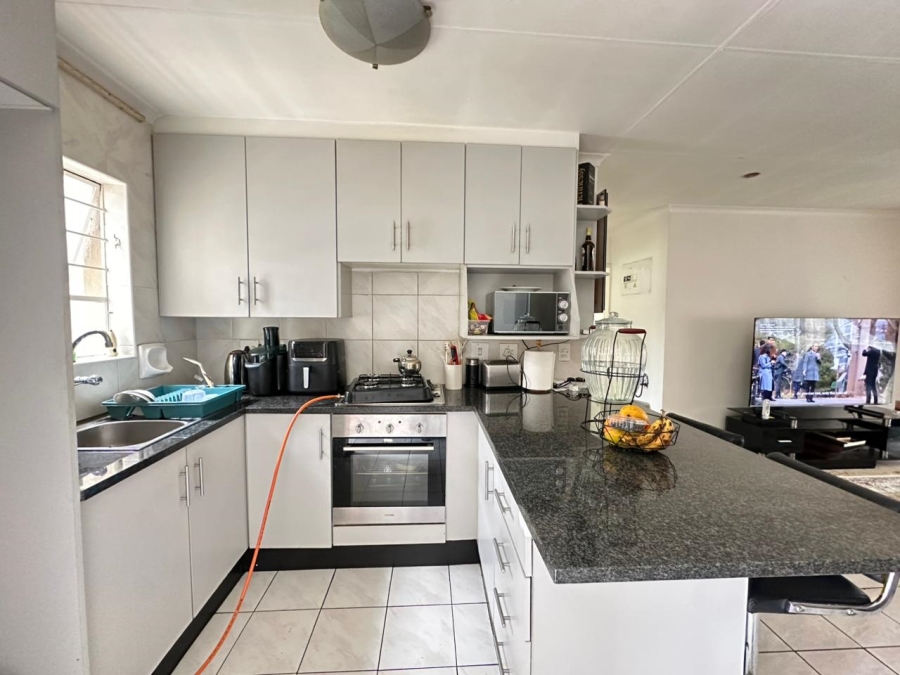 2 Bedroom Property for Sale in Bedford Gardens Gauteng
