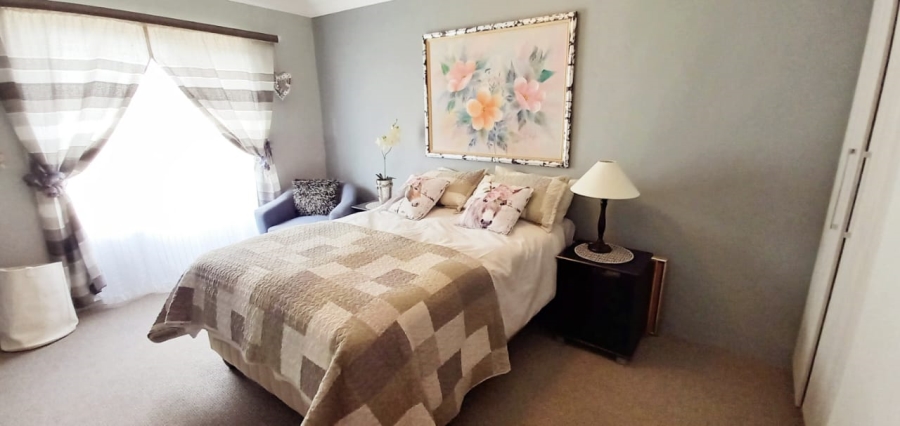 2 Bedroom Property for Sale in Vaal Marina Gauteng