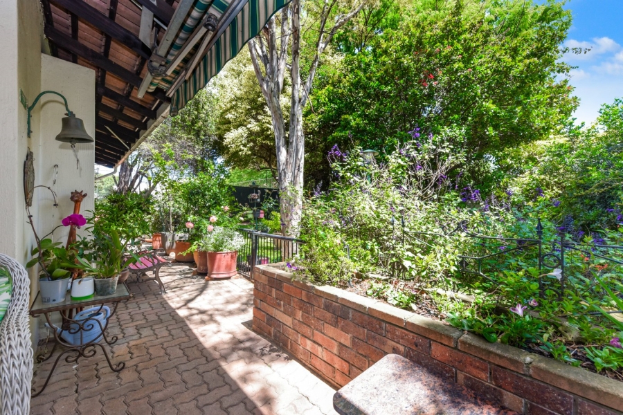 2 Bedroom Property for Sale in Magaliessig Gauteng