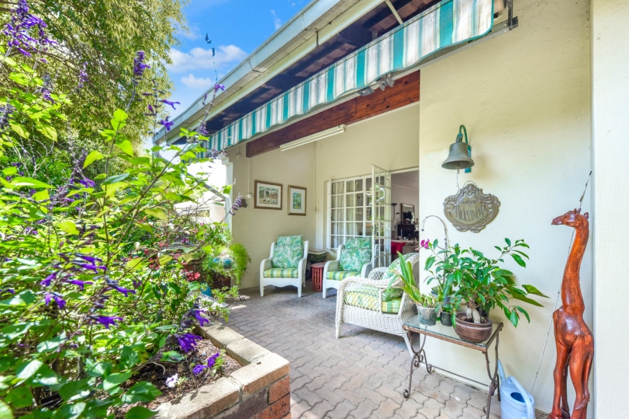 2 Bedroom Property for Sale in Magaliessig Gauteng