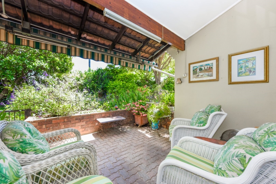 2 Bedroom Property for Sale in Magaliessig Gauteng