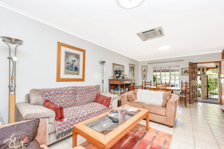 2 Bedroom Property for Sale in Magaliessig Gauteng