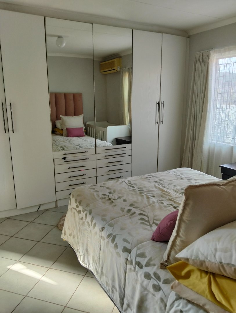 3 Bedroom Property for Sale in Lotus Gardens Gauteng