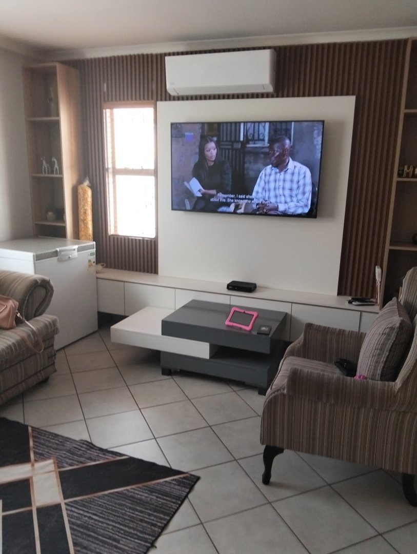 3 Bedroom Property for Sale in Lotus Gardens Gauteng