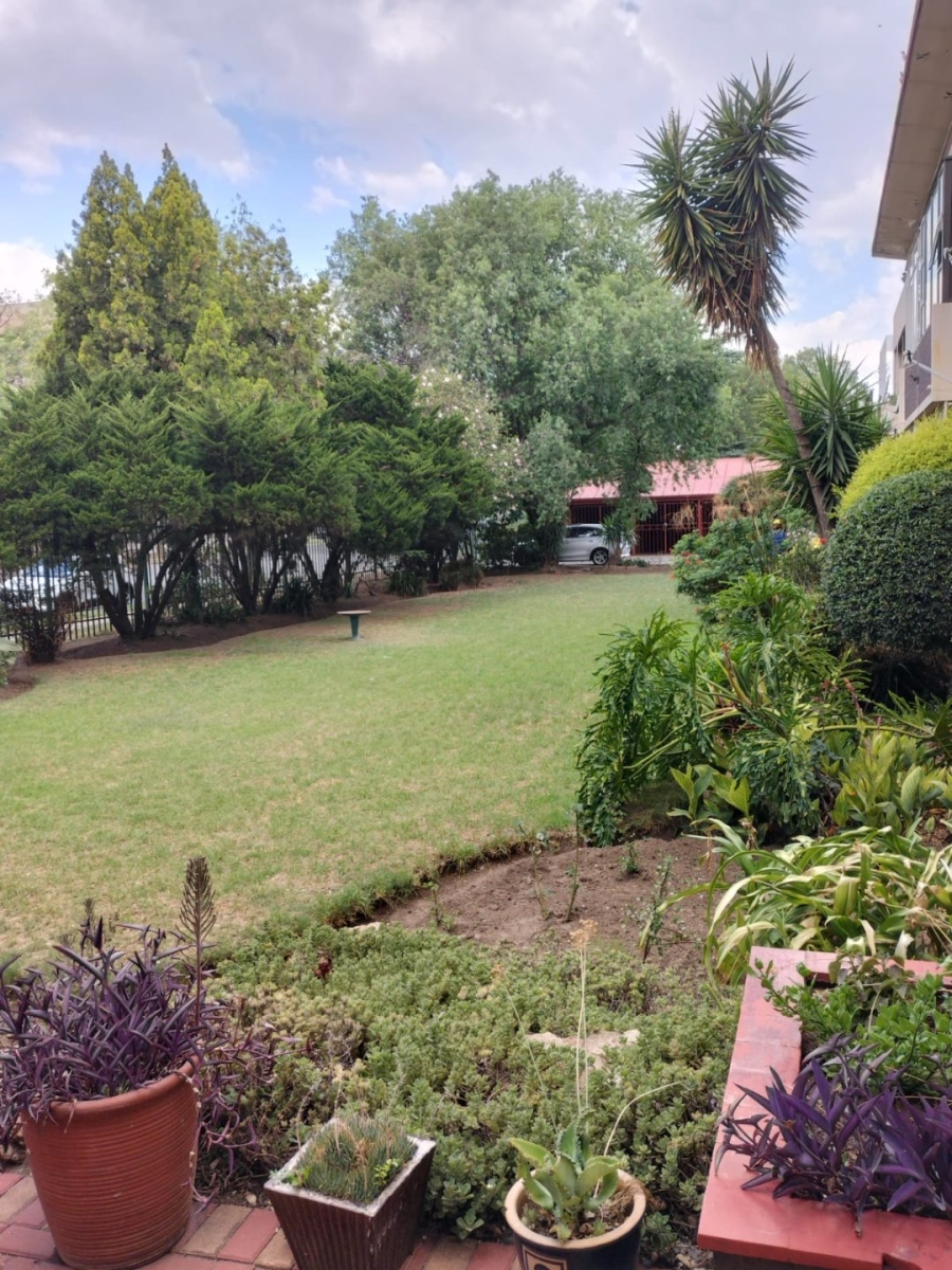 2 Bedroom Property for Sale in Benoni Central Gauteng