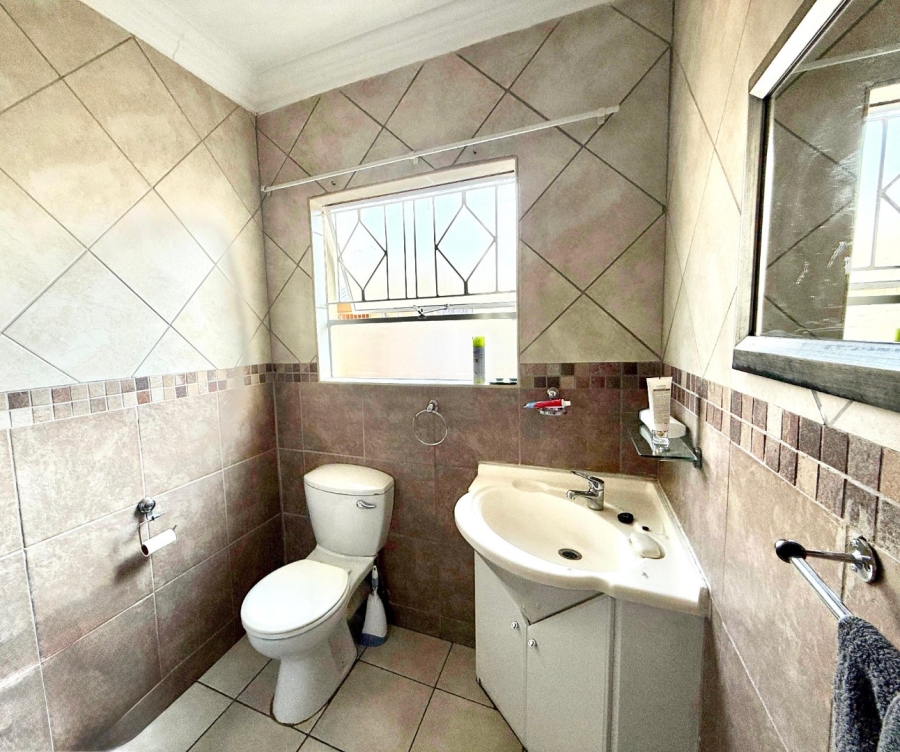 To Let 3 Bedroom Property for Rent in Meyersdal Gauteng