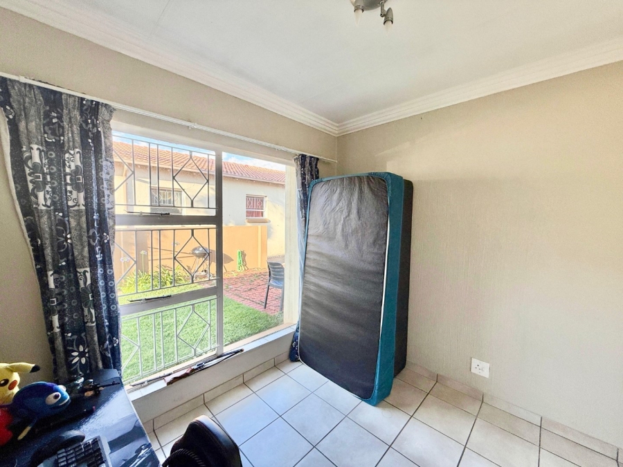 To Let 3 Bedroom Property for Rent in Meyersdal Gauteng