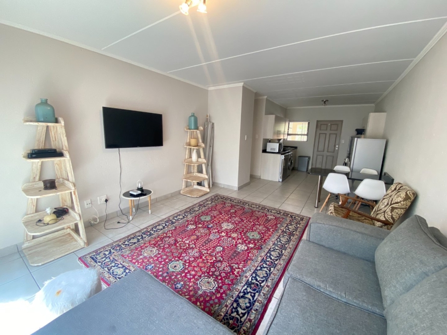 To Let 2 Bedroom Property for Rent in Fourways Gauteng