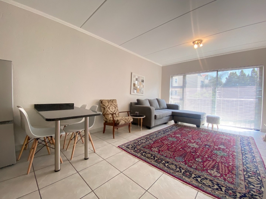 To Let 2 Bedroom Property for Rent in Fourways Gauteng