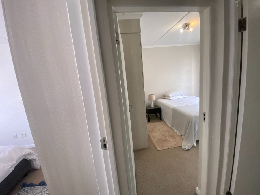 To Let 2 Bedroom Property for Rent in Fourways Gauteng