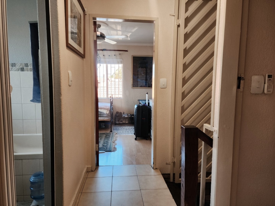 5 Bedroom Property for Sale in Doornpoort Gauteng