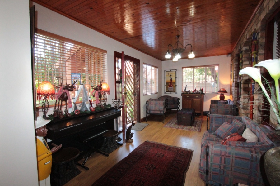 5 Bedroom Property for Sale in Doornpoort Gauteng