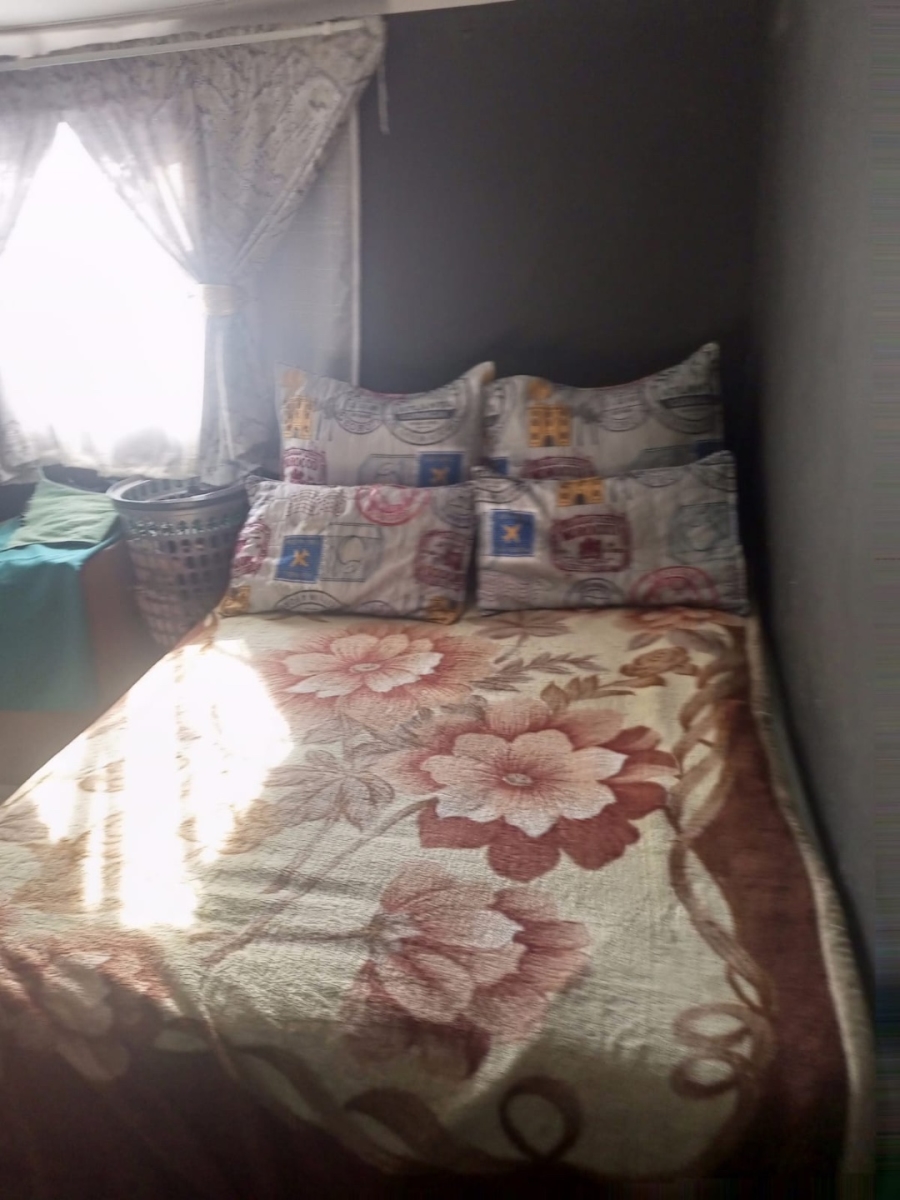  Bedroom Property for Sale in Meadowlands East Gauteng