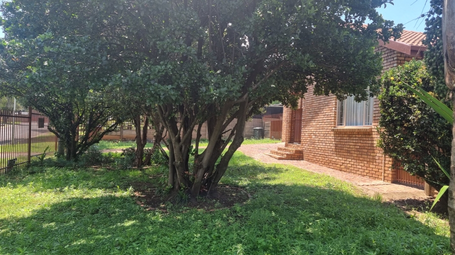 4 Bedroom Property for Sale in Suiderberg Gauteng