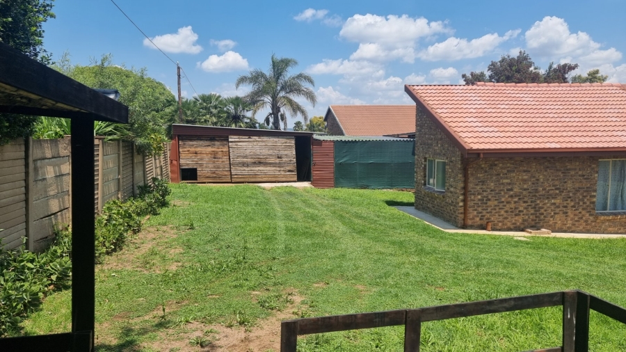 4 Bedroom Property for Sale in Suiderberg Gauteng