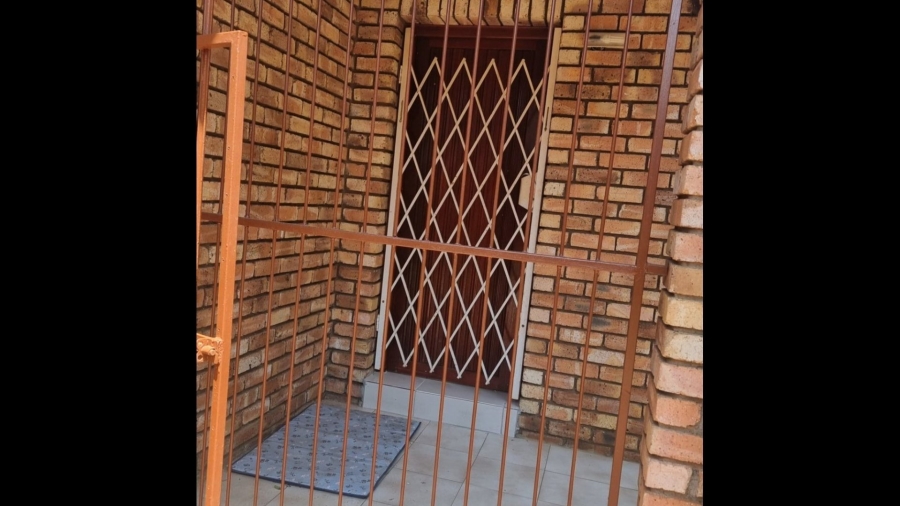 4 Bedroom Property for Sale in Suiderberg Gauteng