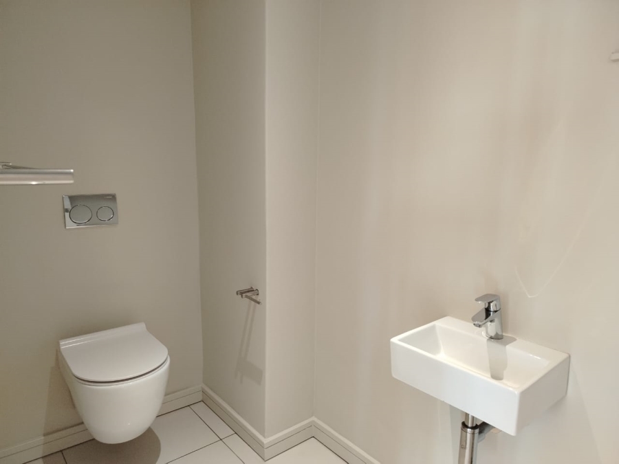 To Let 2 Bedroom Property for Rent in Rosebank Gauteng