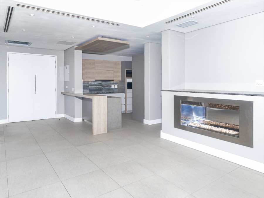 To Let 3 Bedroom Property for Rent in Rosebank Gauteng