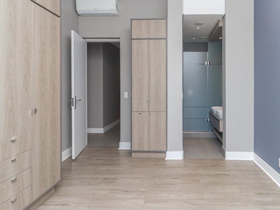 To Let 3 Bedroom Property for Rent in Rosebank Gauteng