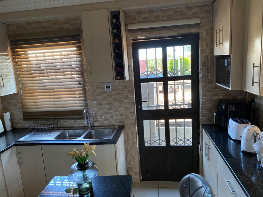 3 Bedroom Property for Sale in Ga-Rankuwa View Gauteng