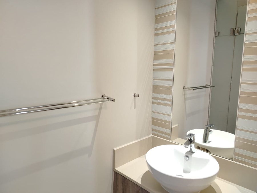 To Let 2 Bedroom Property for Rent in Rosebank Gauteng