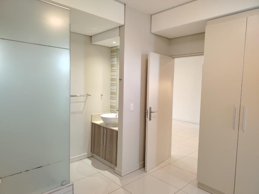 To Let 2 Bedroom Property for Rent in Rosebank Gauteng