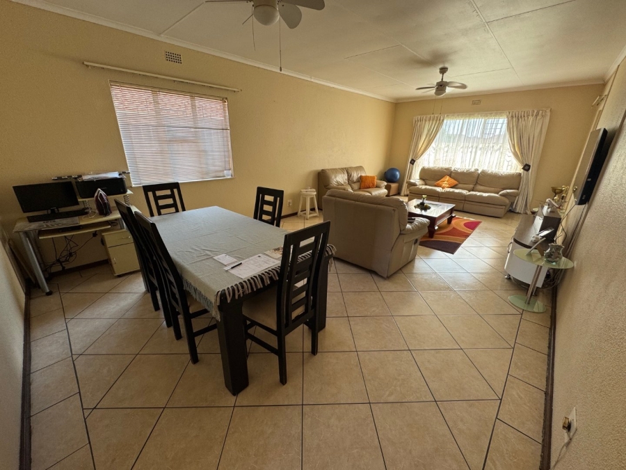 2 Bedroom Property for Sale in Edleen Gauteng
