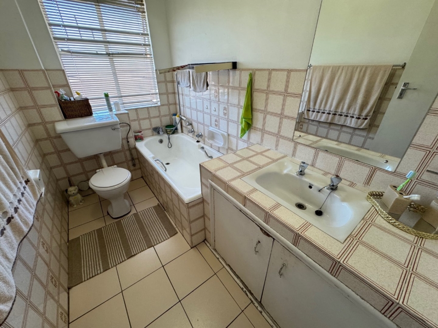 2 Bedroom Property for Sale in Edleen Gauteng
