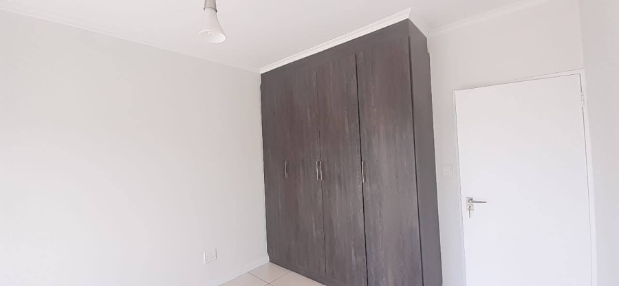 To Let 1 Bedroom Property for Rent in Olivedale Gauteng