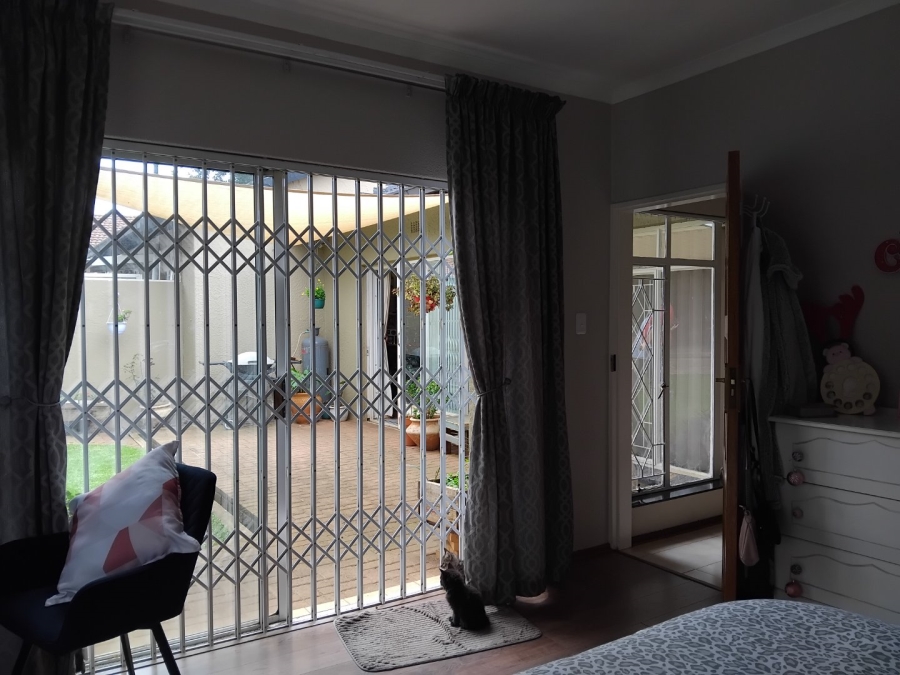 3 Bedroom Property for Sale in Birchleigh Gauteng
