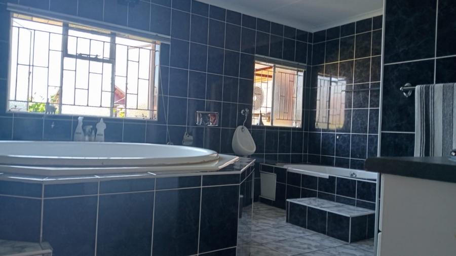 4 Bedroom Property for Sale in Vanderbijlpark SE 1 Gauteng