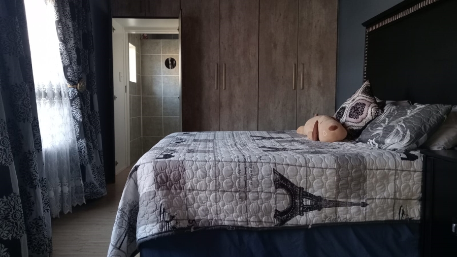 4 Bedroom Property for Sale in Vanderbijlpark SE 1 Gauteng