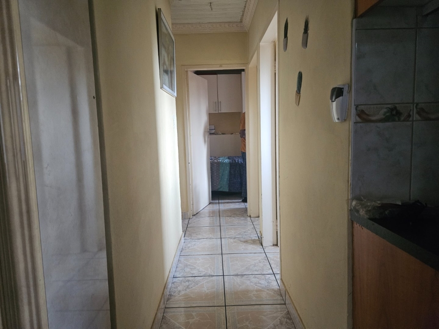 To Let 3 Bedroom Property for Rent in Crystal Park Gauteng