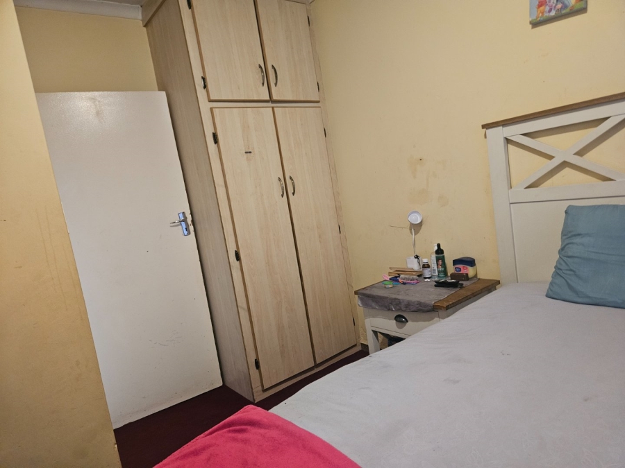 To Let 3 Bedroom Property for Rent in Crystal Park Gauteng