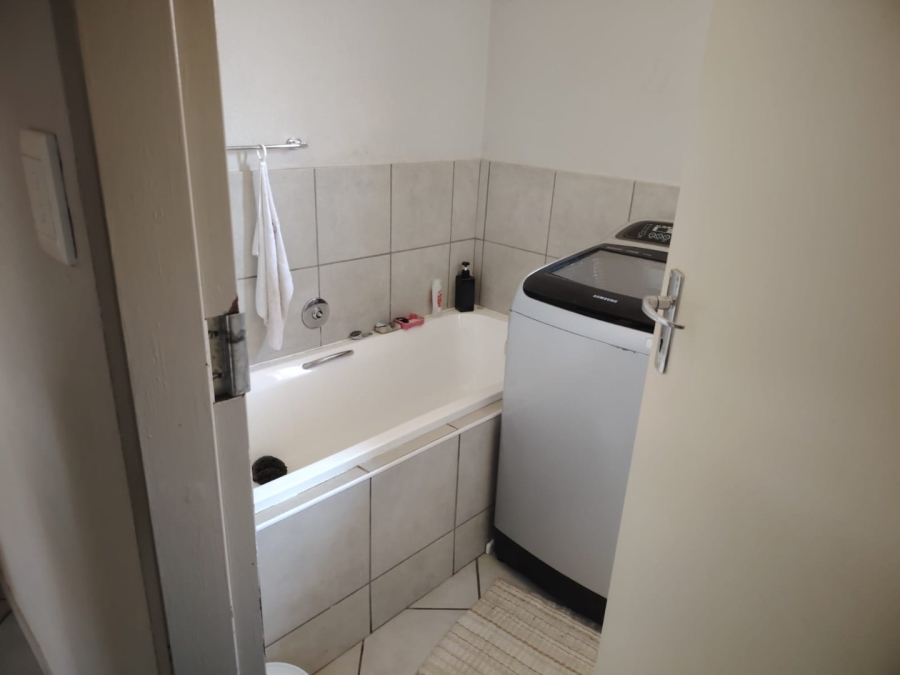 3 Bedroom Property for Sale in Lotus Gardens Gauteng