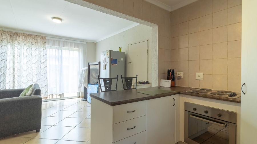 2 Bedroom Property for Sale in Wilgeheuwel Gauteng