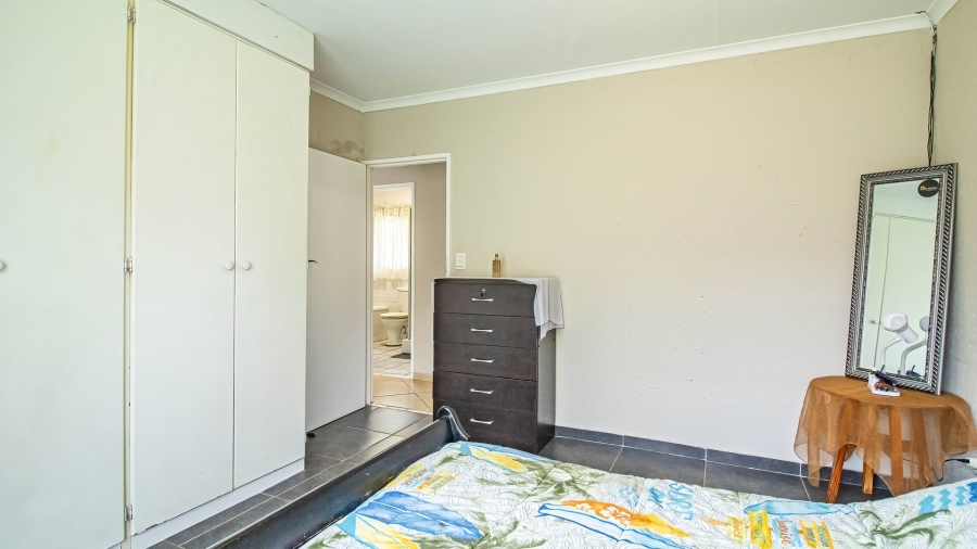 2 Bedroom Property for Sale in Wilgeheuwel Gauteng