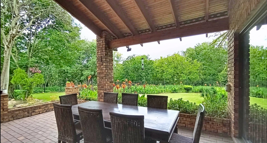 4 Bedroom Property for Sale in Paulshof Gauteng