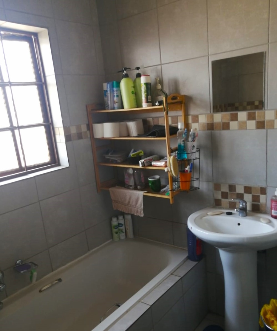 3 Bedroom Property for Sale in Valhalla Gauteng
