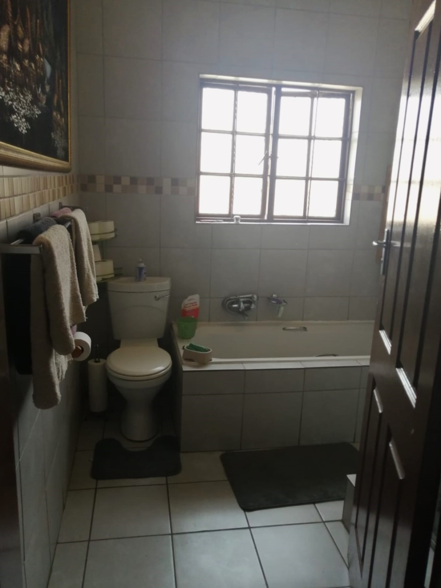 3 Bedroom Property for Sale in Valhalla Gauteng