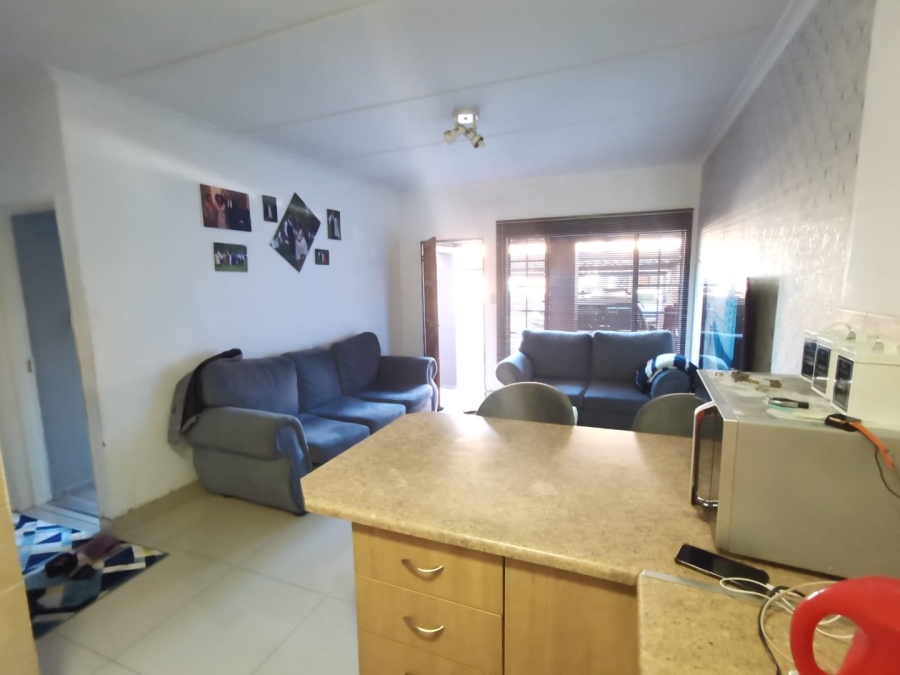 2 Bedroom Property for Sale in Elspark Gauteng