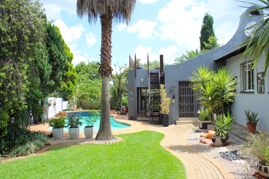 4 Bedroom Property for Sale in Weltevreden Park Gauteng
