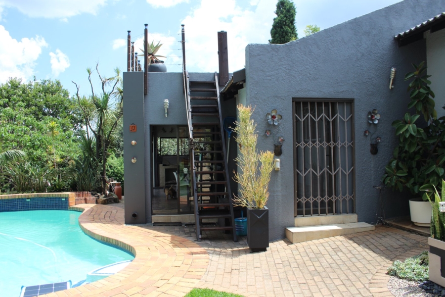 4 Bedroom Property for Sale in Weltevreden Park Gauteng