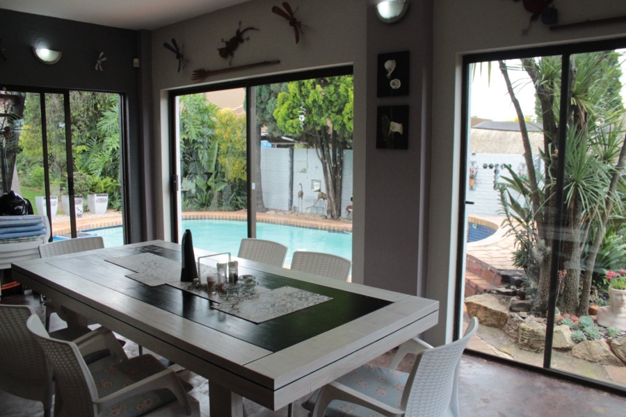 4 Bedroom Property for Sale in Weltevreden Park Gauteng