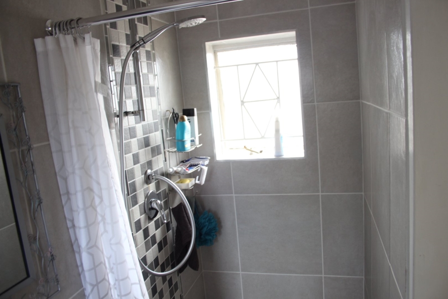 4 Bedroom Property for Sale in Weltevreden Park Gauteng