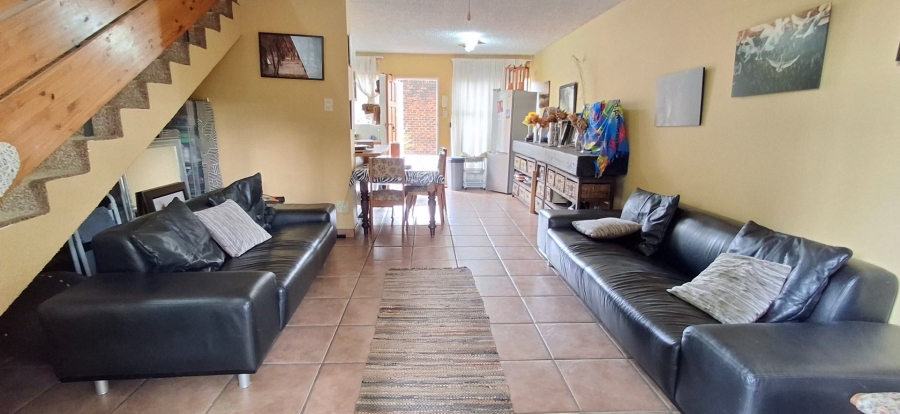2 Bedroom Property for Sale in Garsfontein Gauteng