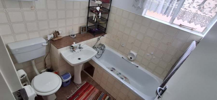 2 Bedroom Property for Sale in Garsfontein Gauteng