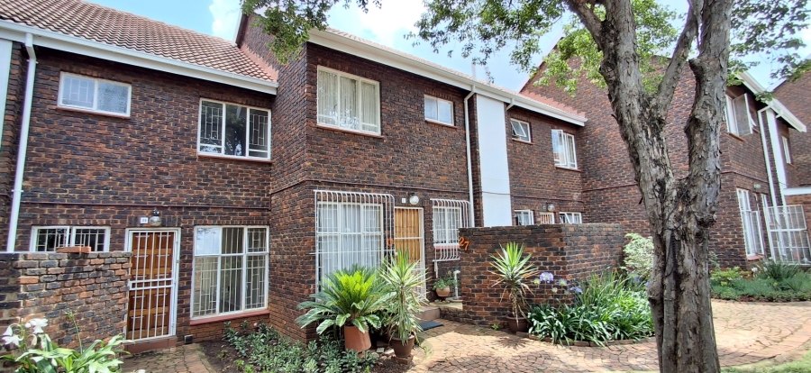 2 Bedroom Property for Sale in Garsfontein Gauteng